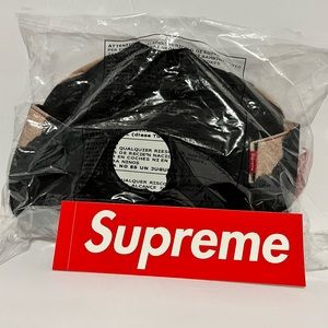 SUPREME X THE NORTH FACE Roo 2